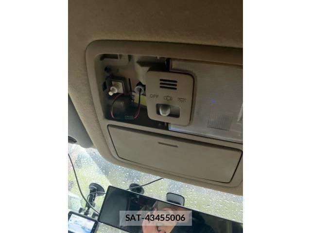 Toyota NOAH 2009-06 7456365-22