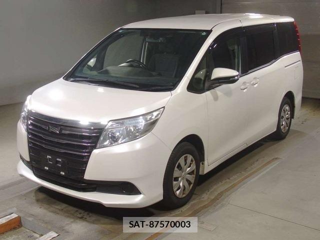 Toyota NOAH 2015-12 7471401-0