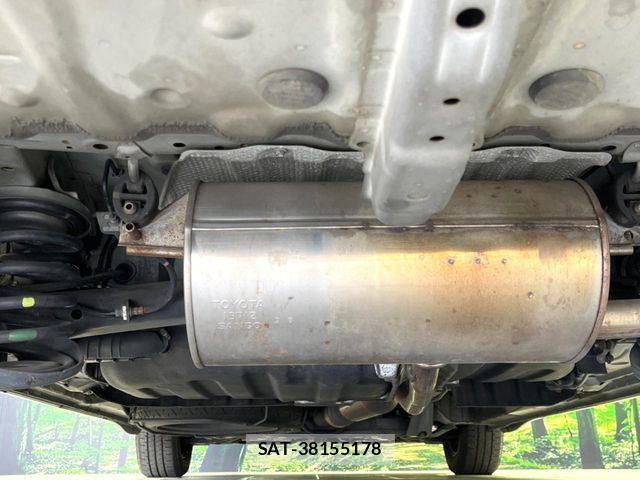Toyota NOAH 2013-08 7501913-19
