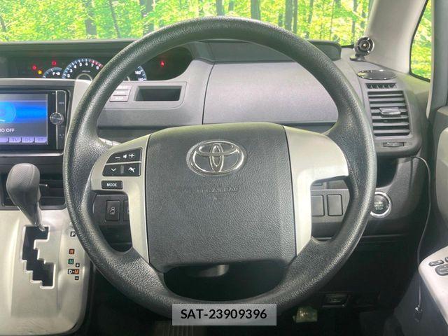 Toyota NOAH 2013-07 7501914-11
