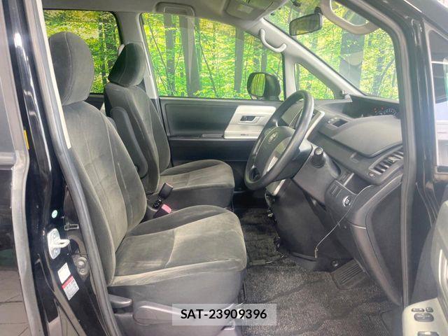 Toyota NOAH 2013-07 7501914-7