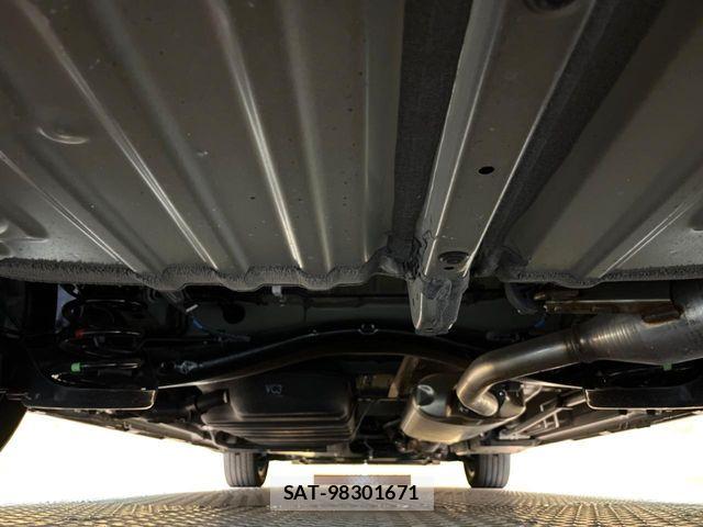 Toyota NOAH 2025-09 7501895-18