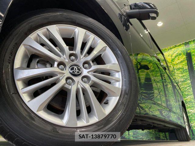 Toyota NOAH 2023-05 7501903-13