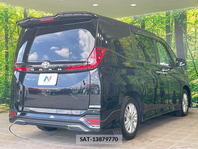 Toyota NOAH 2023-05 7501903-17