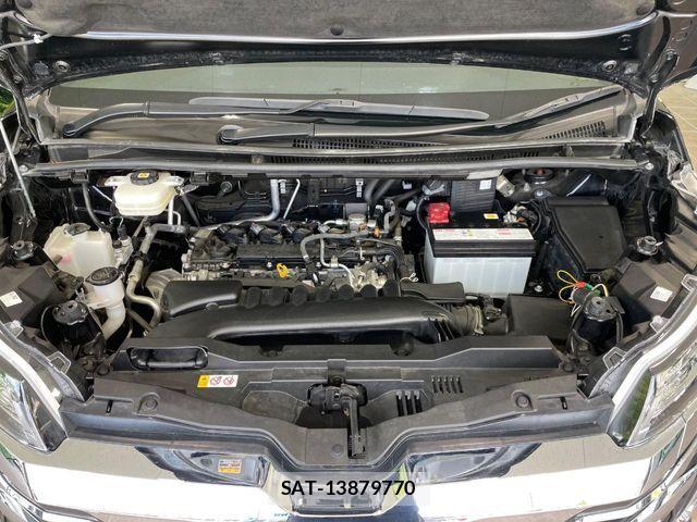Toyota NOAH 2023-05 7501903-18
