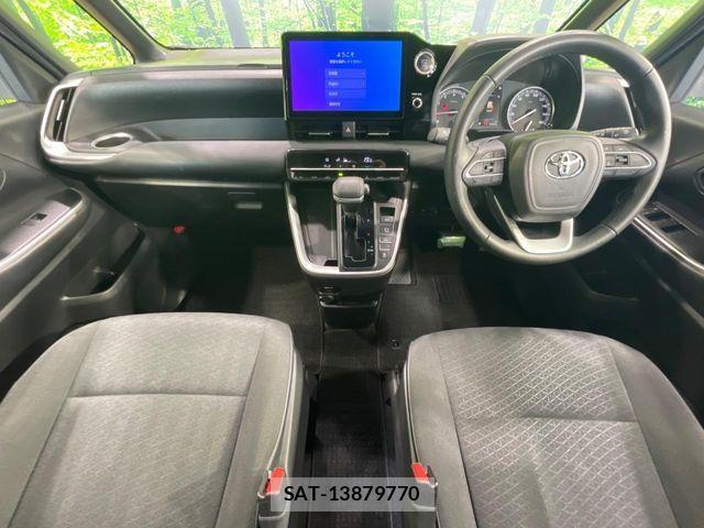 Toyota NOAH 2023-05 7501903-1