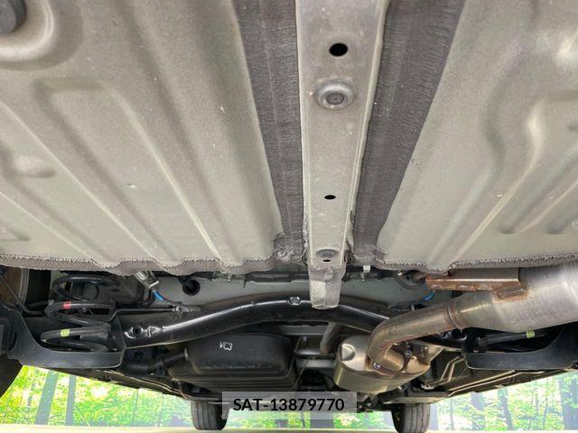Toyota NOAH 2023-05 7501903-19