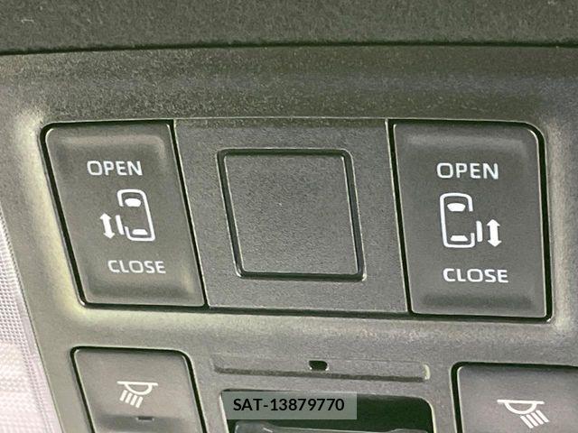 Toyota NOAH 2023-05 7501903-5