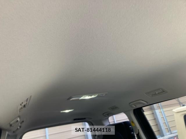 Toyota NOAH 2011-11 7501917-18