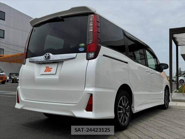 Toyota NOAH 2014-02 7501910-14