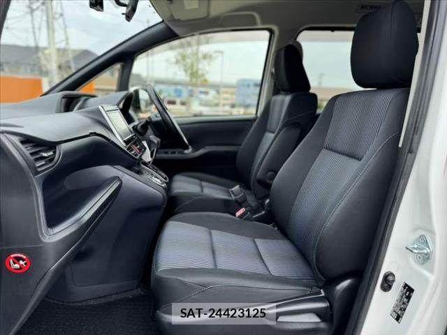 Toyota NOAH 2014-02 7501910-16