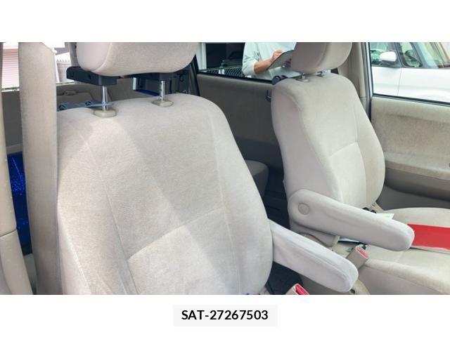Toyota NOAH 2005-11 7509456-8