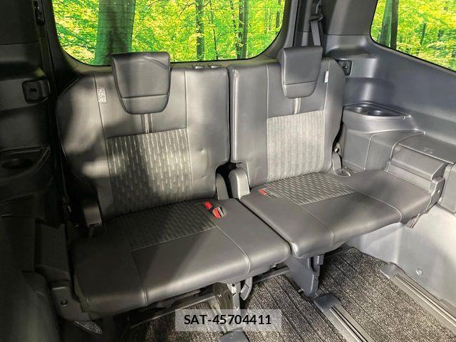 Toyota NOAH 2023-06 7501897-9