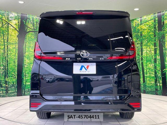 Toyota NOAH 2023-06 7501897-15