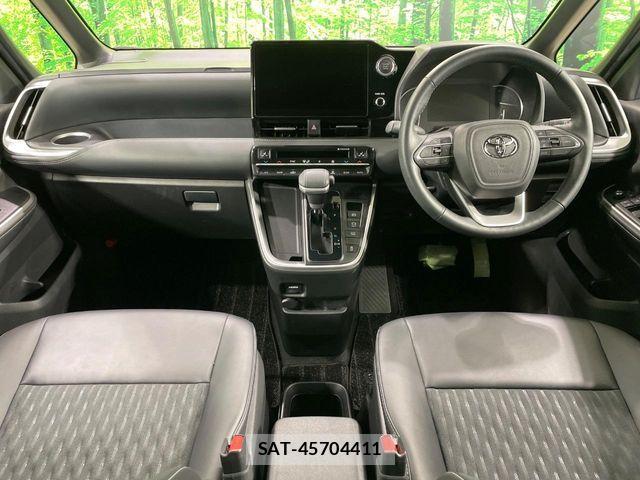 Toyota NOAH 2023-06 7501897-1