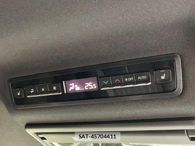 Toyota NOAH 2023-06 7501897-6