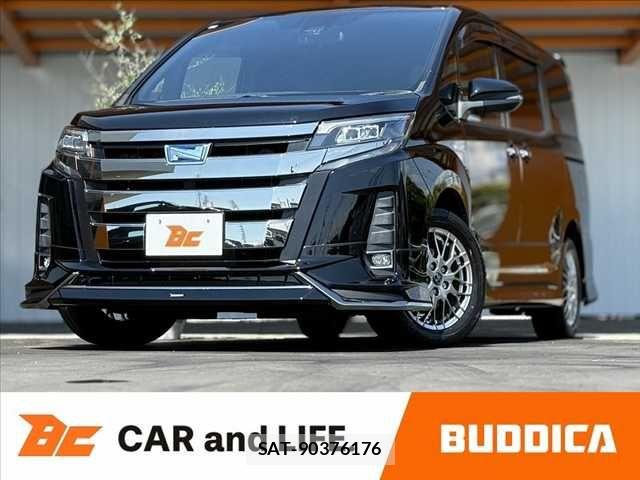 Toyota NOAH 2017-12 7501908-0