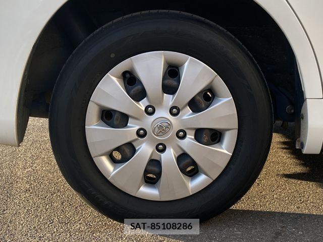 Toyota NOAH 2013-12 7501915-29