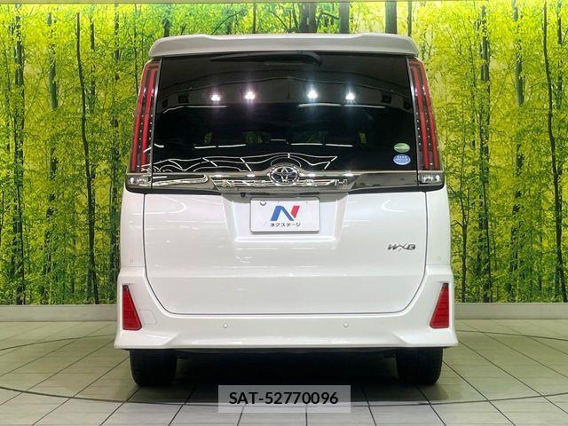 Toyota NOAH 2019-11 7501905-14
