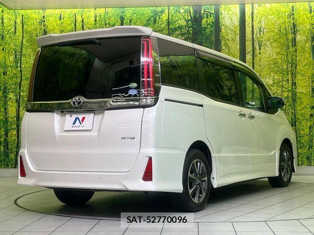 Toyota NOAH 2019-11 7501905-16