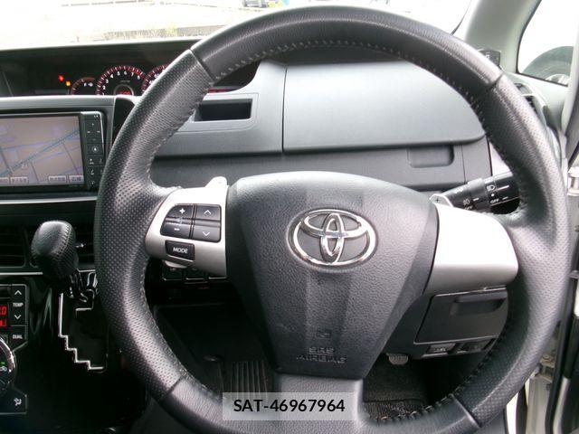 Toyota NOAH 2011-03 7501916-16