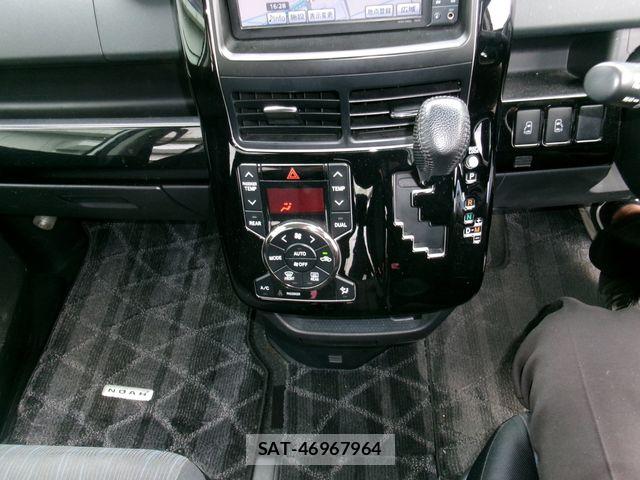 Toyota NOAH 2011-03 7501916-19