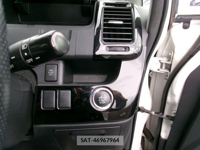 Toyota NOAH 2011-03 7501916-23