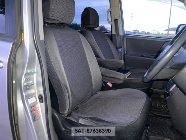Toyota NOAH 2007-07 7501924-14