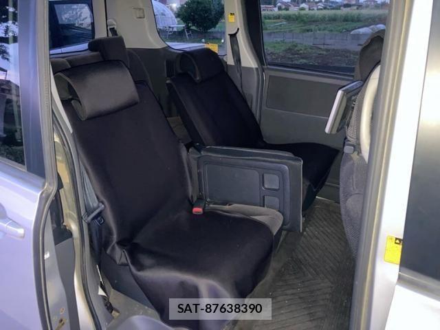 Toyota NOAH 2007-07 7501924-15