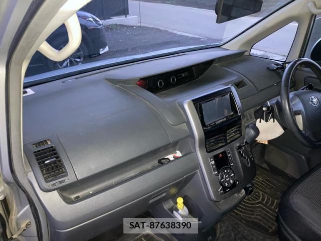 Toyota NOAH 2007-07 7501924-21