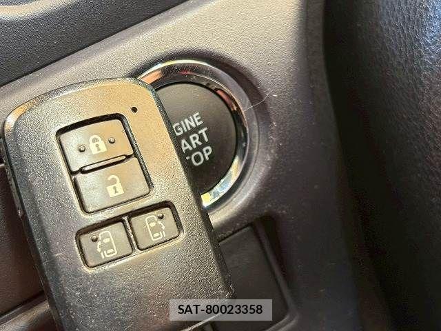 Toyota NOAH 2014-09 7501907-12