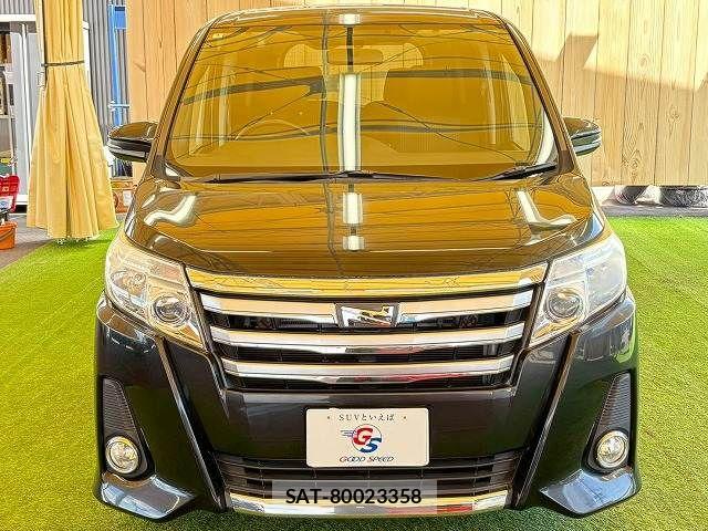 Toyota NOAH 2014-09 7501907-16