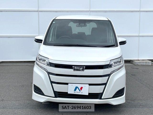 Toyota NOAH 2018-07 7509432-13