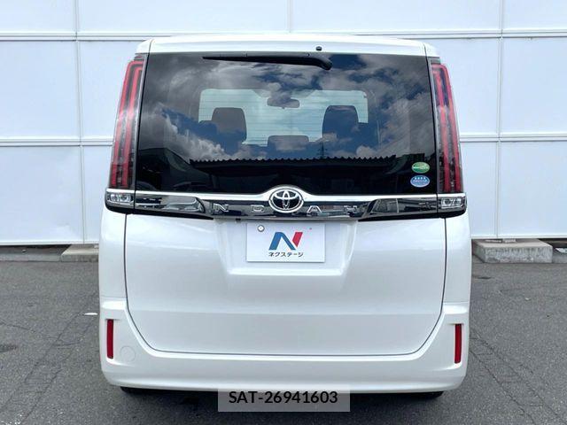 Toyota NOAH 2018-07 7509432-14