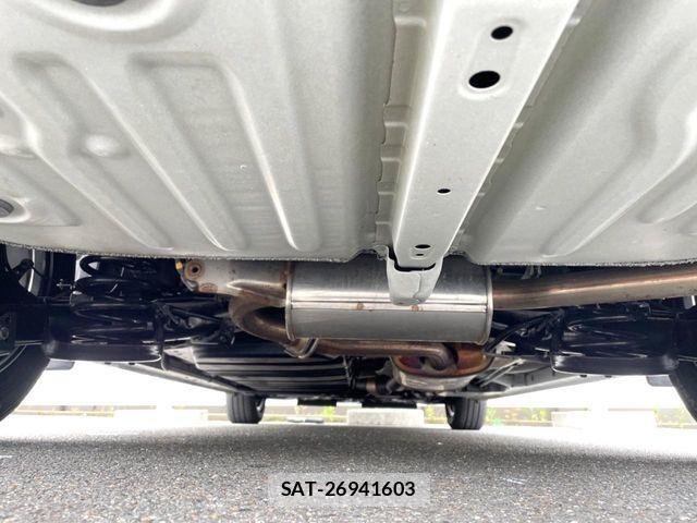 Toyota NOAH 2018-07 7509432-18