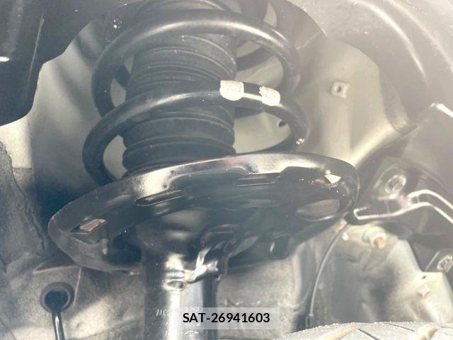 Toyota NOAH 2018-07 7509432-19