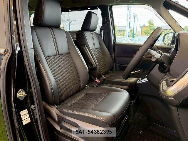 Toyota NOAH 2023-03 7501902-9