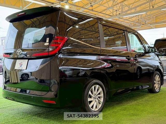 Toyota NOAH 2023-03 7501902-15