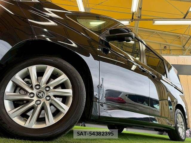 Toyota NOAH 2023-03 7501902-19