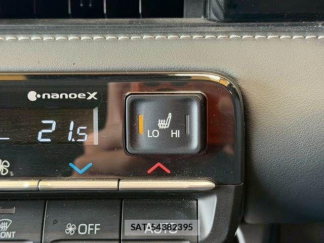 Toyota NOAH 2023-03 7501902-4