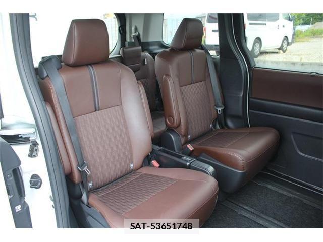 Toyota NOAH 2024-03 7501904-22