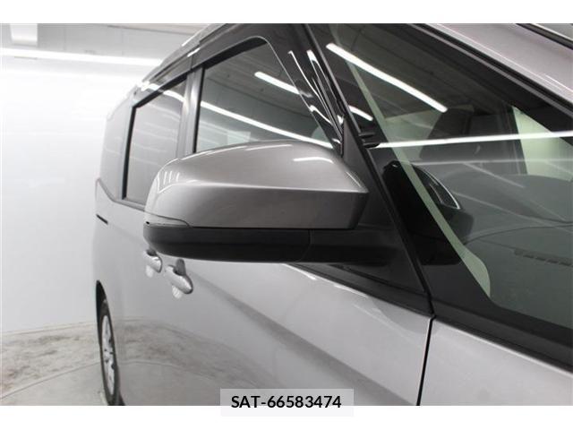 Toyota NOAH 2023-04 7509424-9