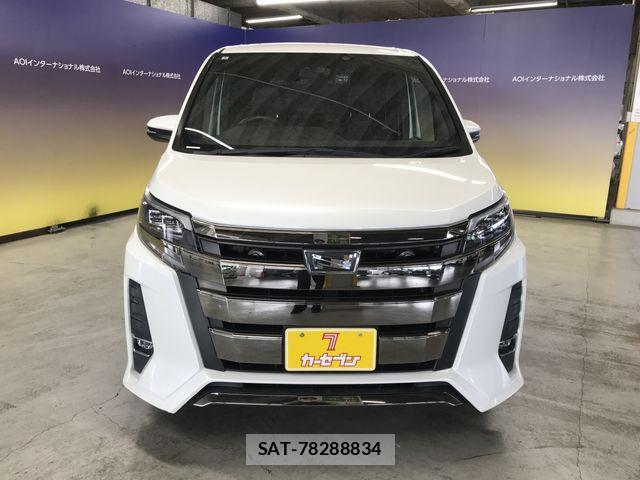 Toyota NOAH 2018-02 7501906-1