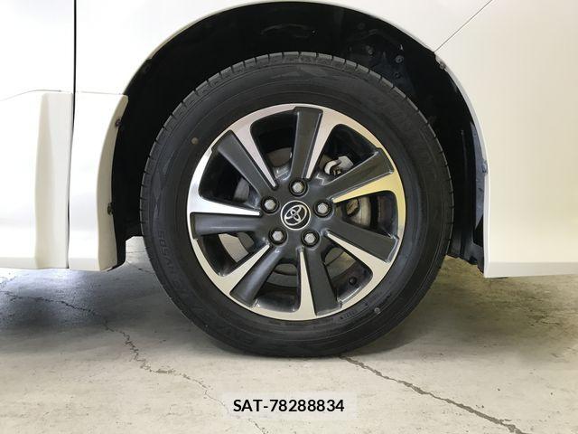 Toyota NOAH 2018-02 7501906-27