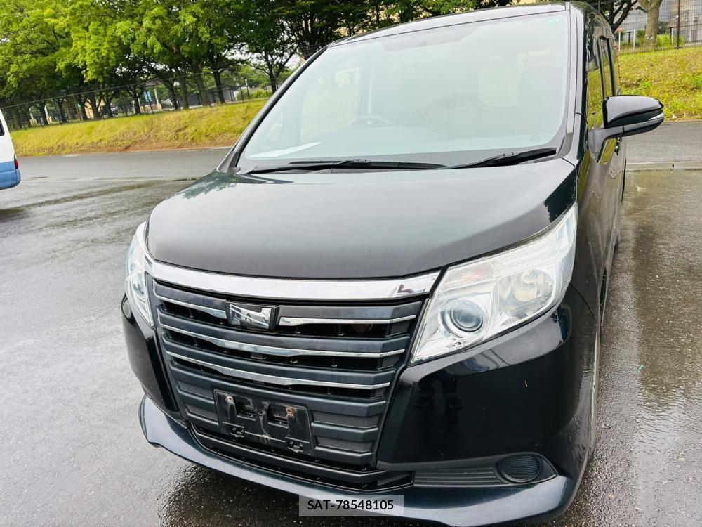 Toyota NOAH 2015 7401009-0