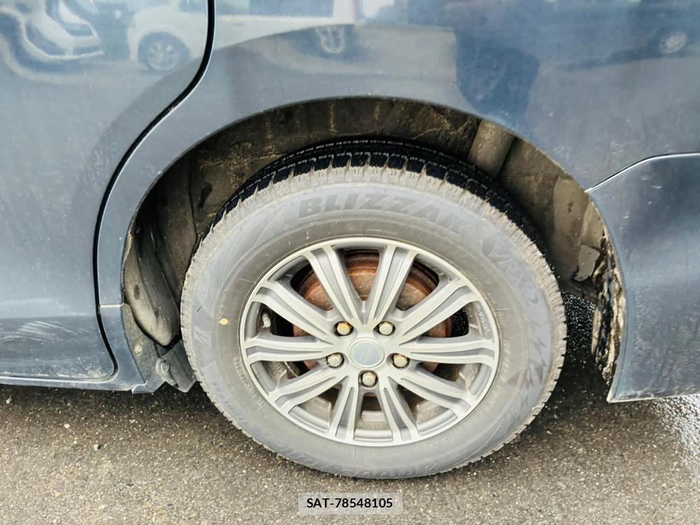 Toyota NOAH 2015 7401009-30
