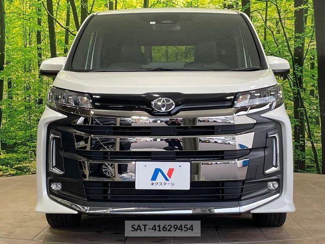 Toyota NOAH 2023-06 7562564-14