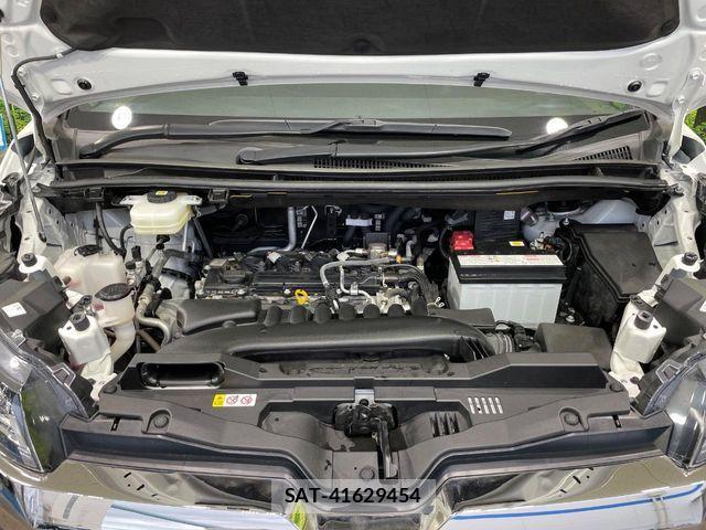 Toyota NOAH 2023-06 7562564-17