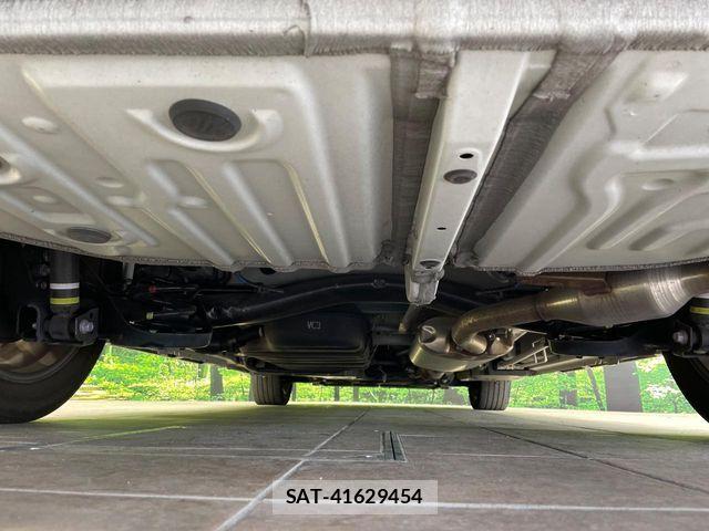 Toyota NOAH 2023-06 7562564-18