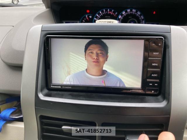 Toyota NOAH 2009-11 7562567-18